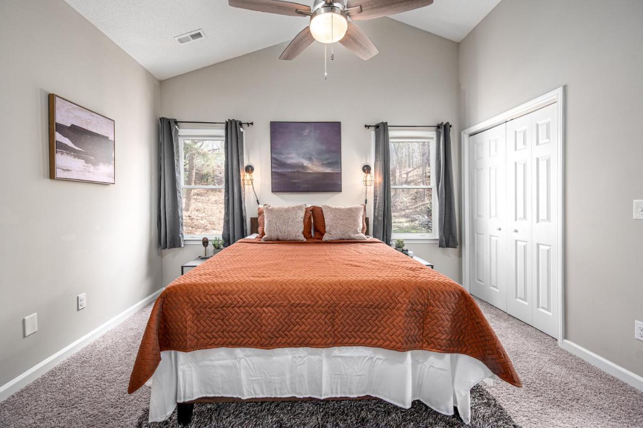 Cozy Industrial Kildaire Farms Home- Near Downtown Cary Extérieur photo
